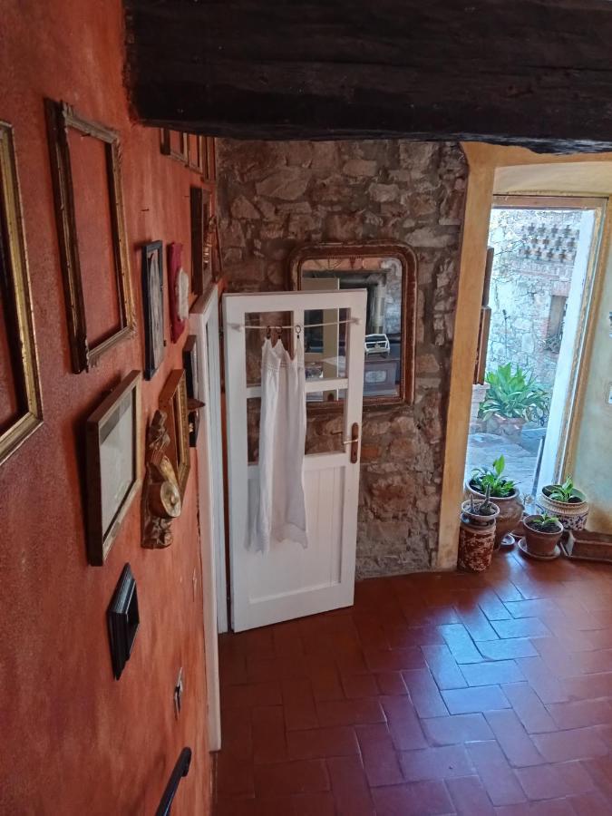 בית הארחה Montalbo 	Morelli House מראה חיצוני תמונה