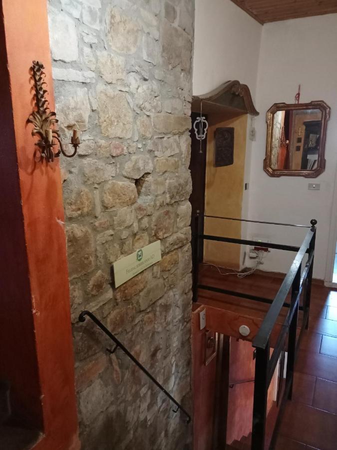 בית הארחה Montalbo 	Morelli House מראה חיצוני תמונה
