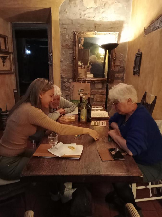 בית הארחה Montalbo 	Morelli House מראה חיצוני תמונה